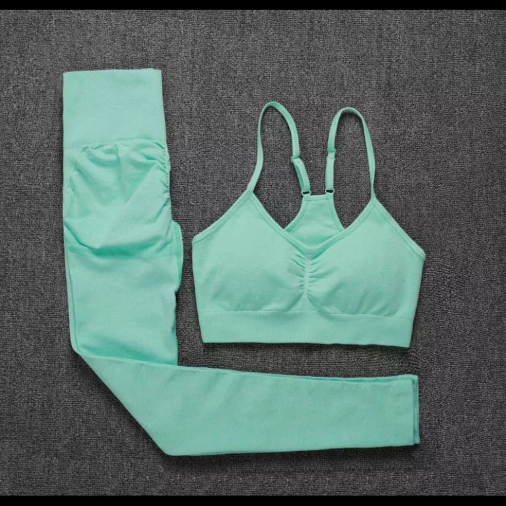 Activewear - Picture 3 of 5